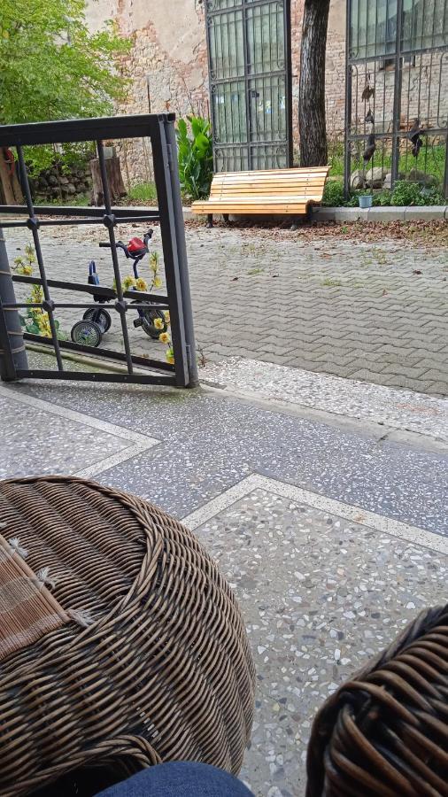 Hotel Daisy S Home Kutaisi Exterior photo