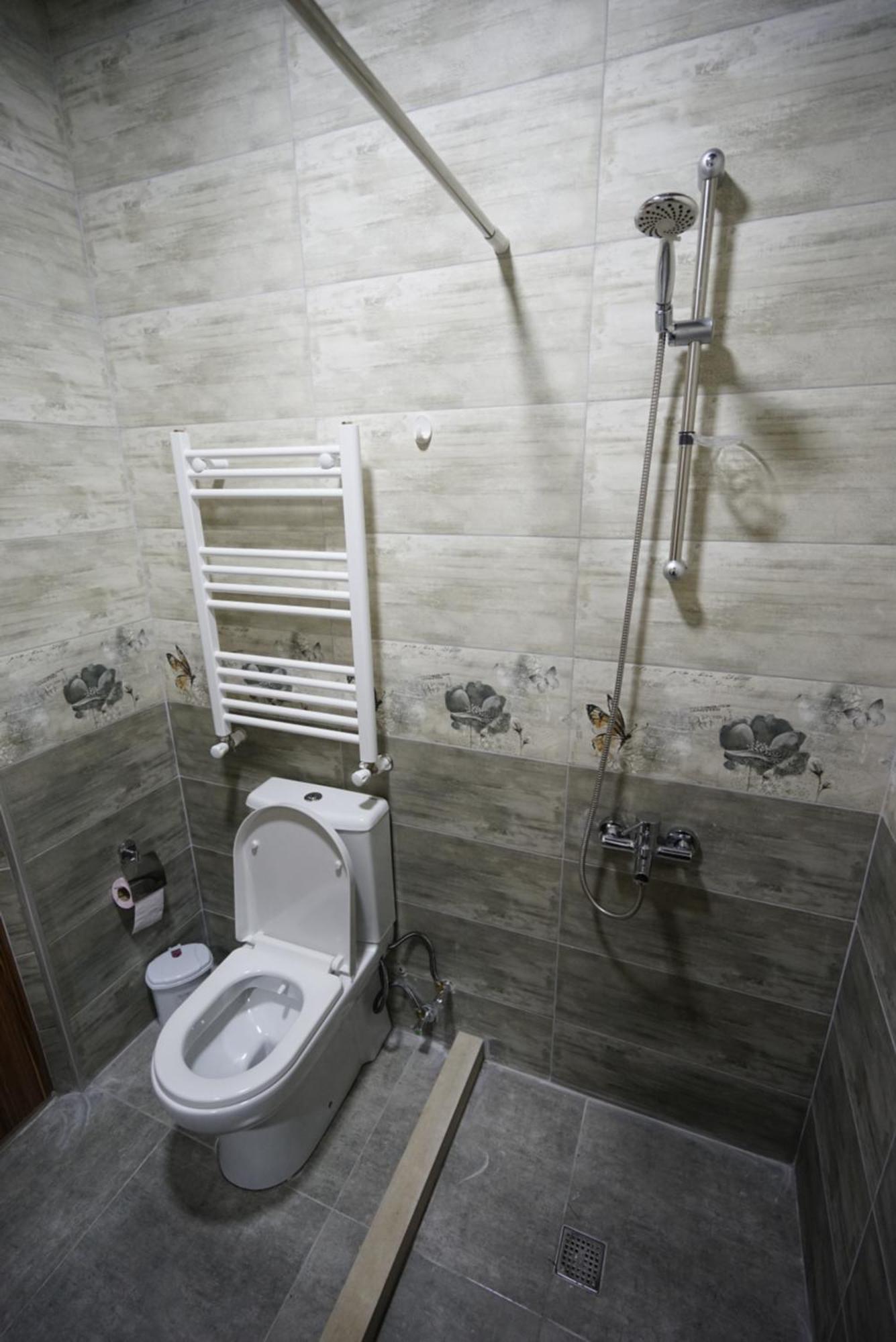 Hotel Daisy S Home Kutaisi Exterior photo
