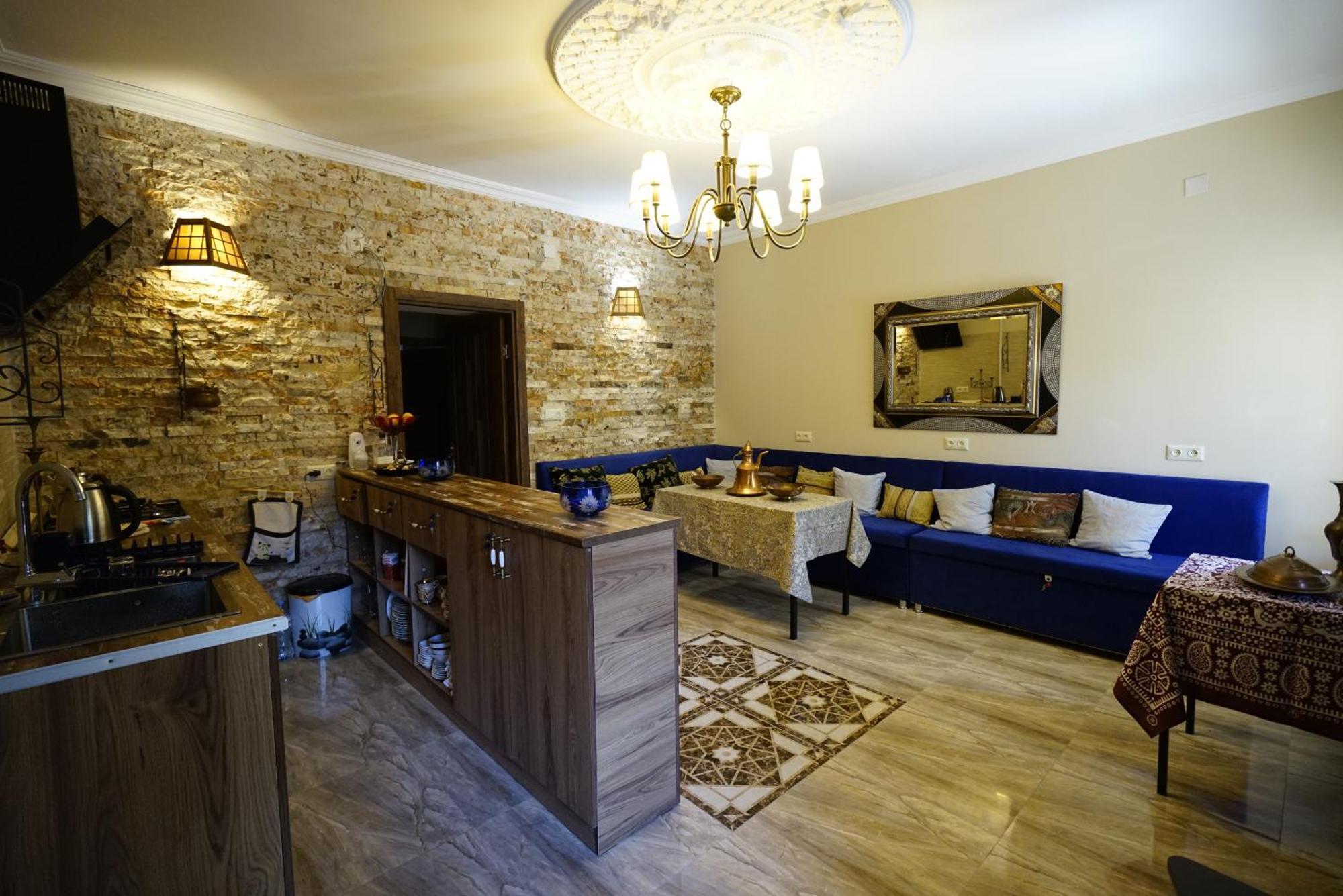 Hotel Daisy S Home Kutaisi Exterior photo