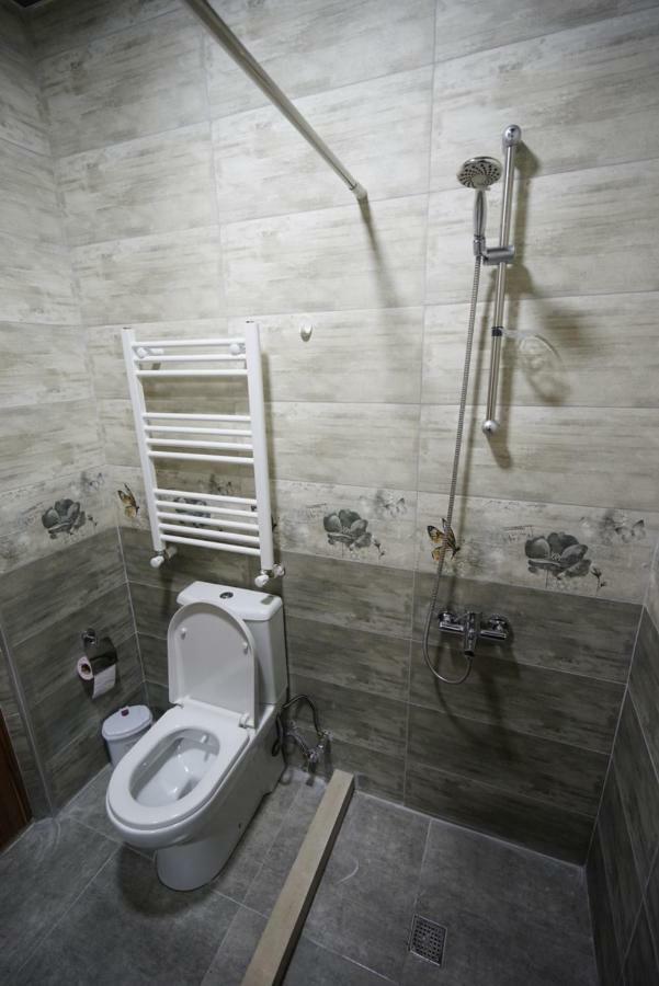 Hotel Daisy S Home Kutaisi Exterior photo