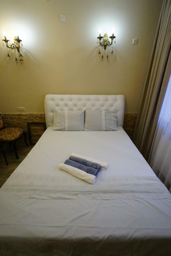 Hotel Daisy S Home Kutaisi Exterior photo