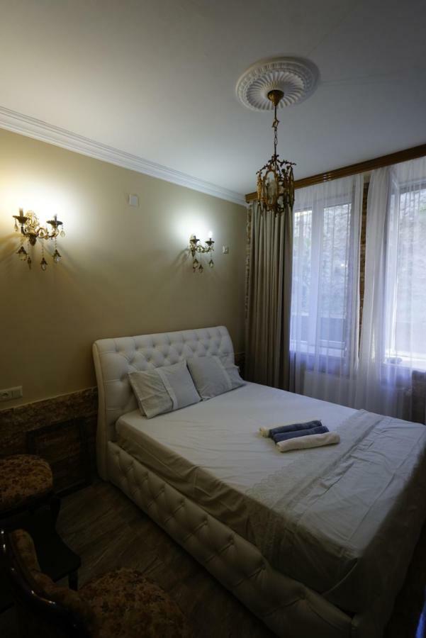 Hotel Daisy S Home Kutaisi Exterior photo